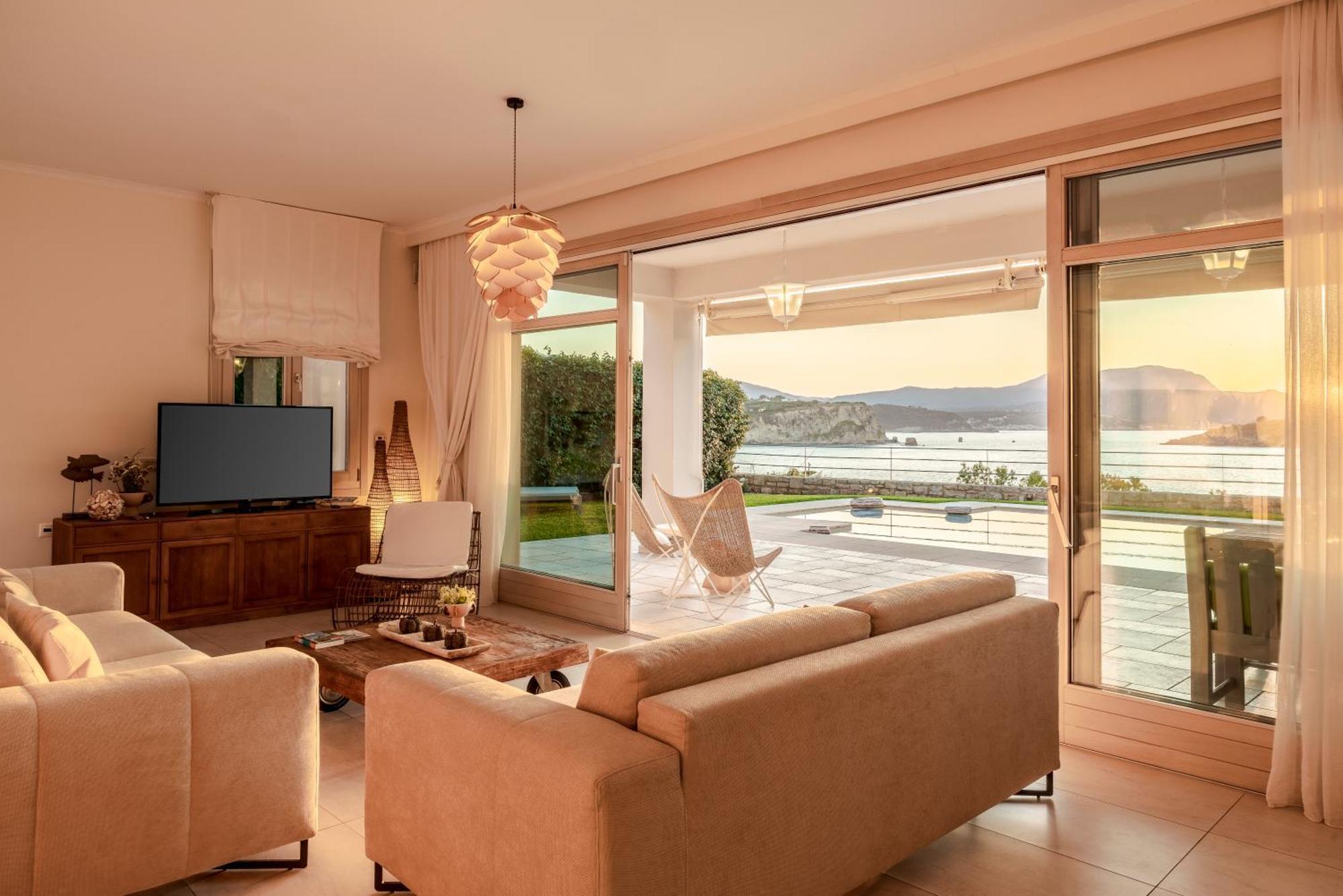 Sk Place Luxury Seafront Villas Chania Almirida Екстериор снимка